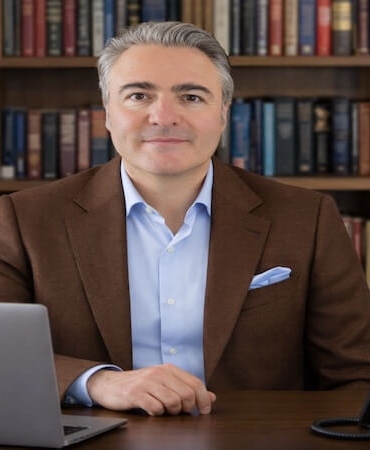 Toplumun Haklı Sessiz Çığlığı Bu Kitapta Toplandı